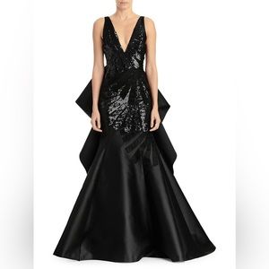 Carolina Herrera Size 12 Black Satin Trumpet Gown